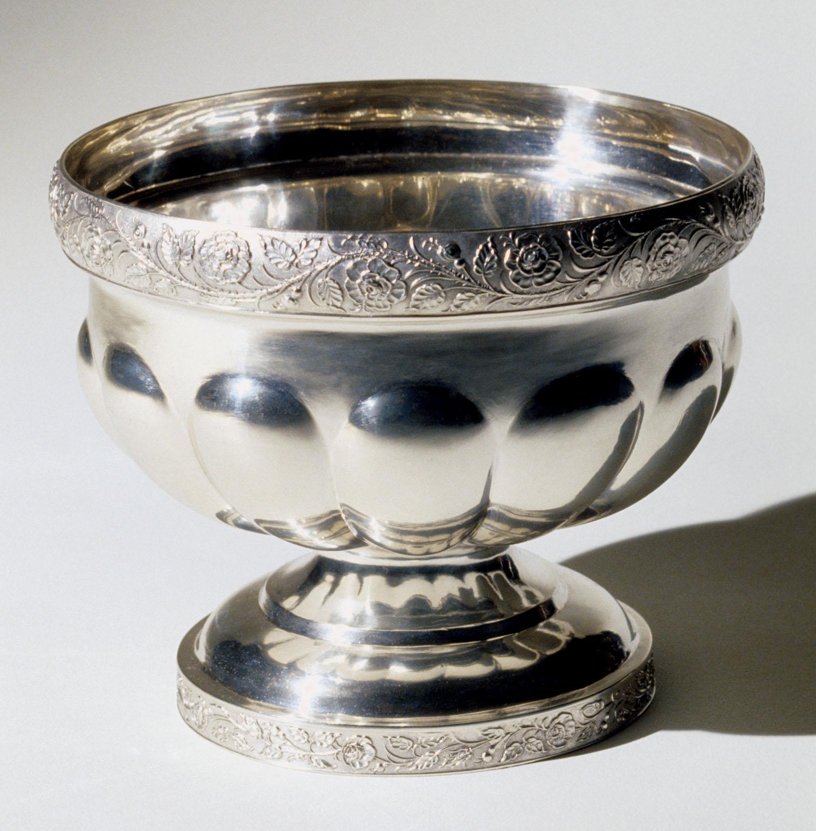 1967.0103.004 Waste Bowl, view 1