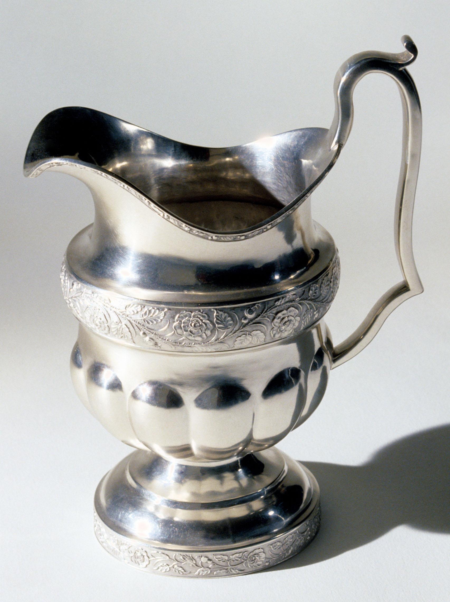 1967.0103.005 Cream Pot, Cream Jug, view 1