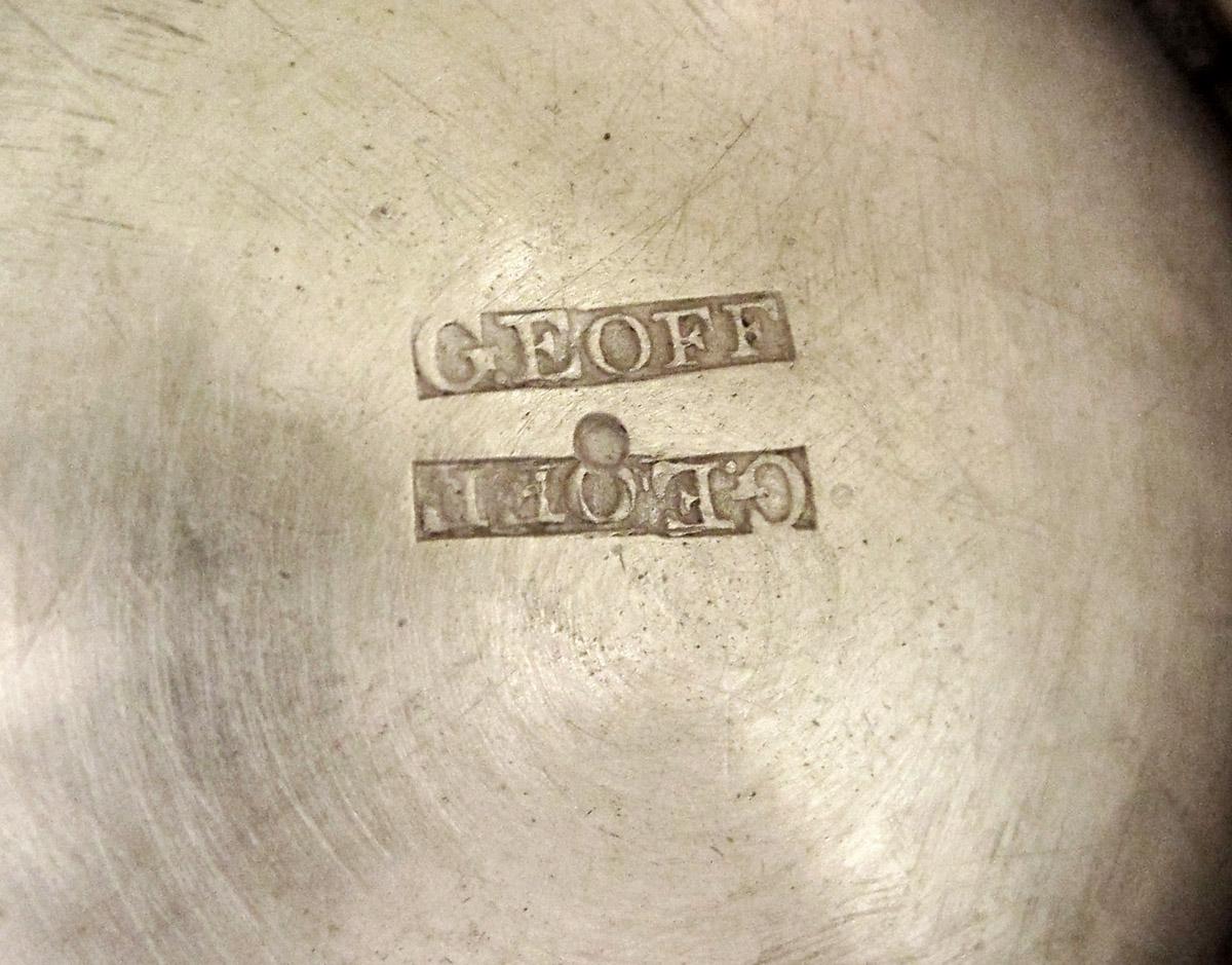 1967.0103.005 Cream pot, mark
