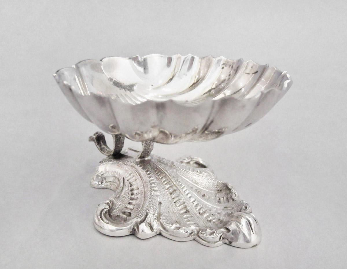 1967.0133.001 Salt cellar