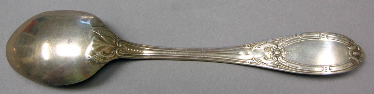 1967.0153 Silver Spoon underside