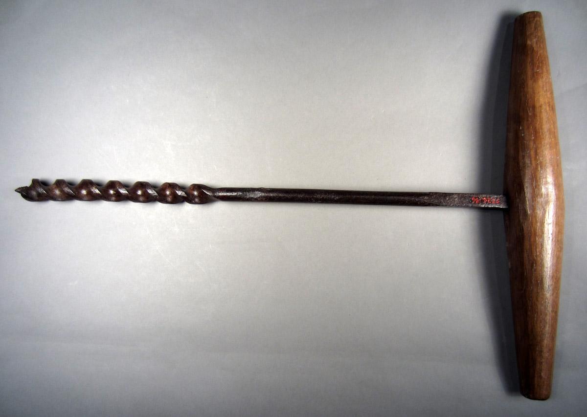 1957.0026.196 Spiral auger, View 2