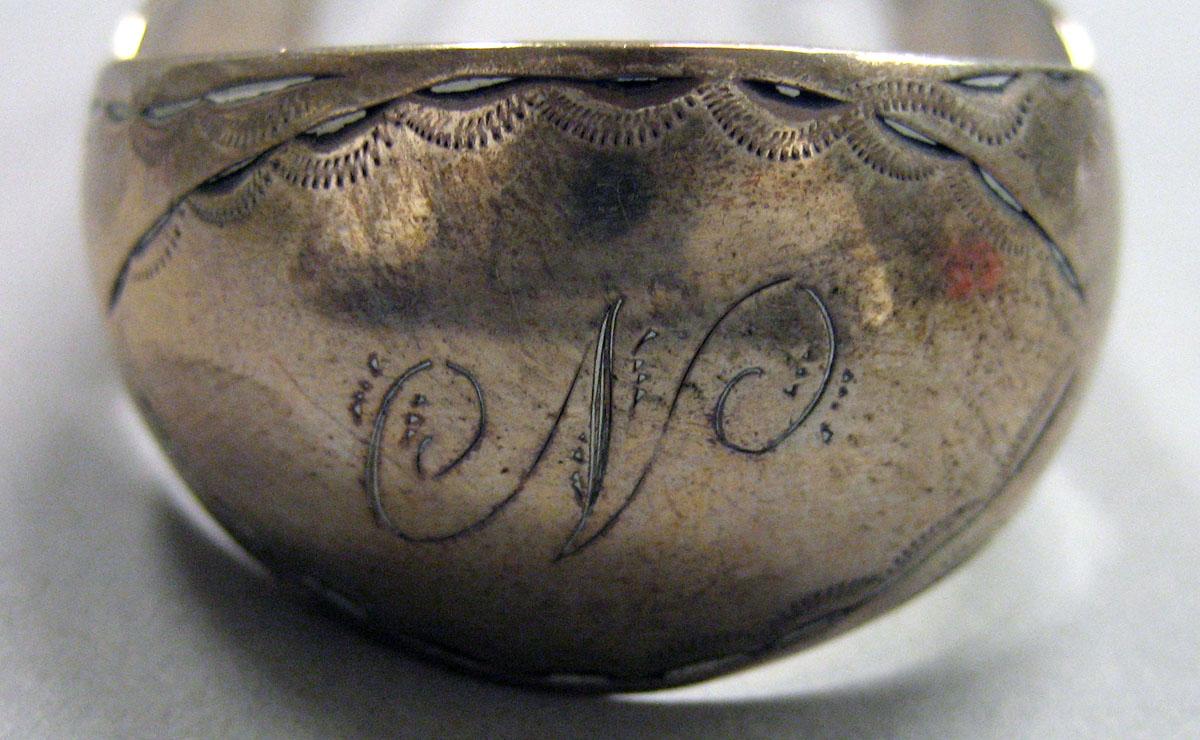 1967.0169 Silver Tongs engraving