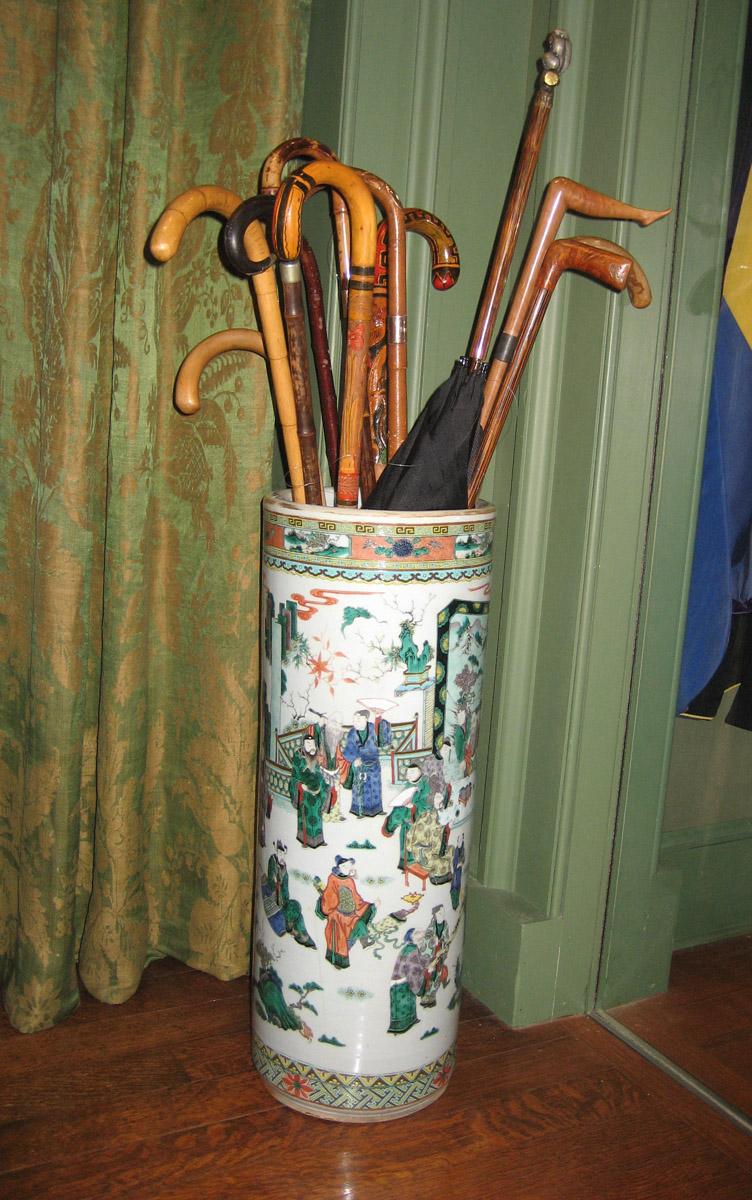 1967.0207 Umbrella stand