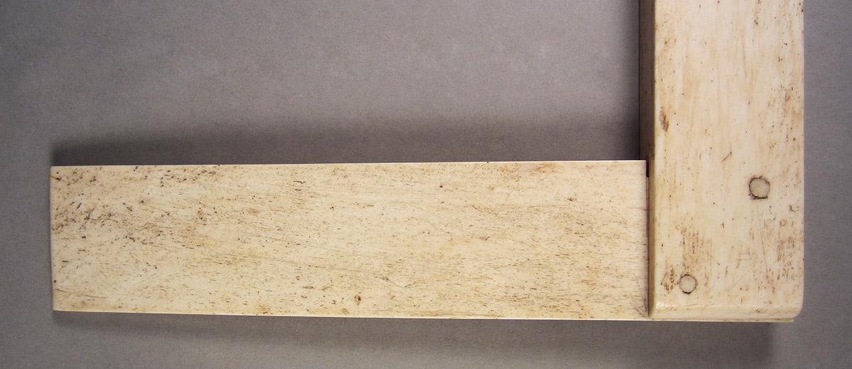1957.0026.207, Square, blade