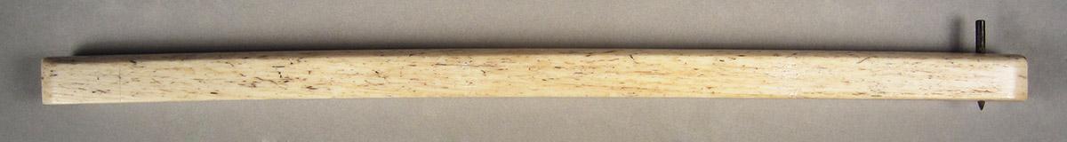 1957.0026.208 A-C, Gauge, stem side 1