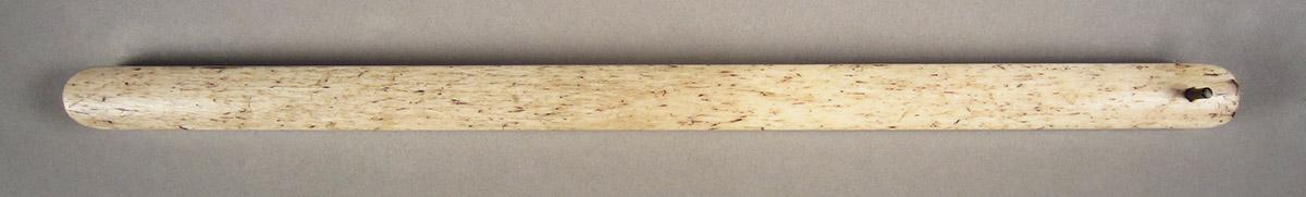 1957.0026.208 A-C, Gauge, stem side 2