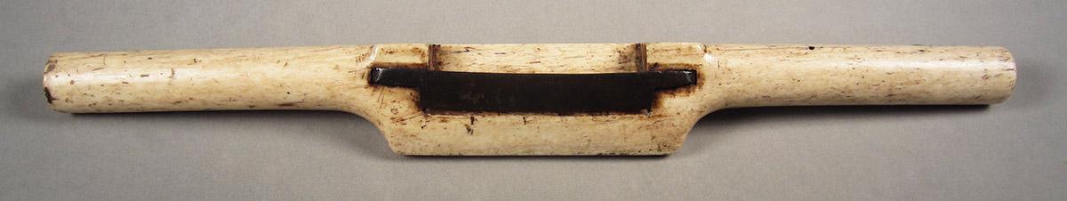 1957.0026.209, Spokeshave, side 2