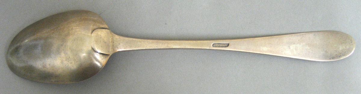 1967.0253 underside