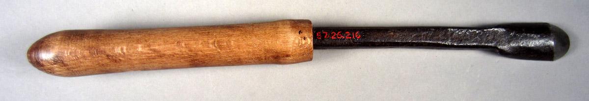 1957.0026.216 Turning gouge, View 1
