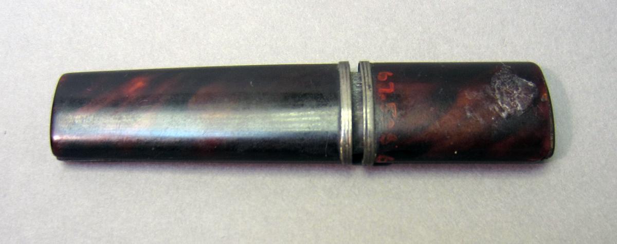 1967.0526 A, B Tool (for needlework), view 2