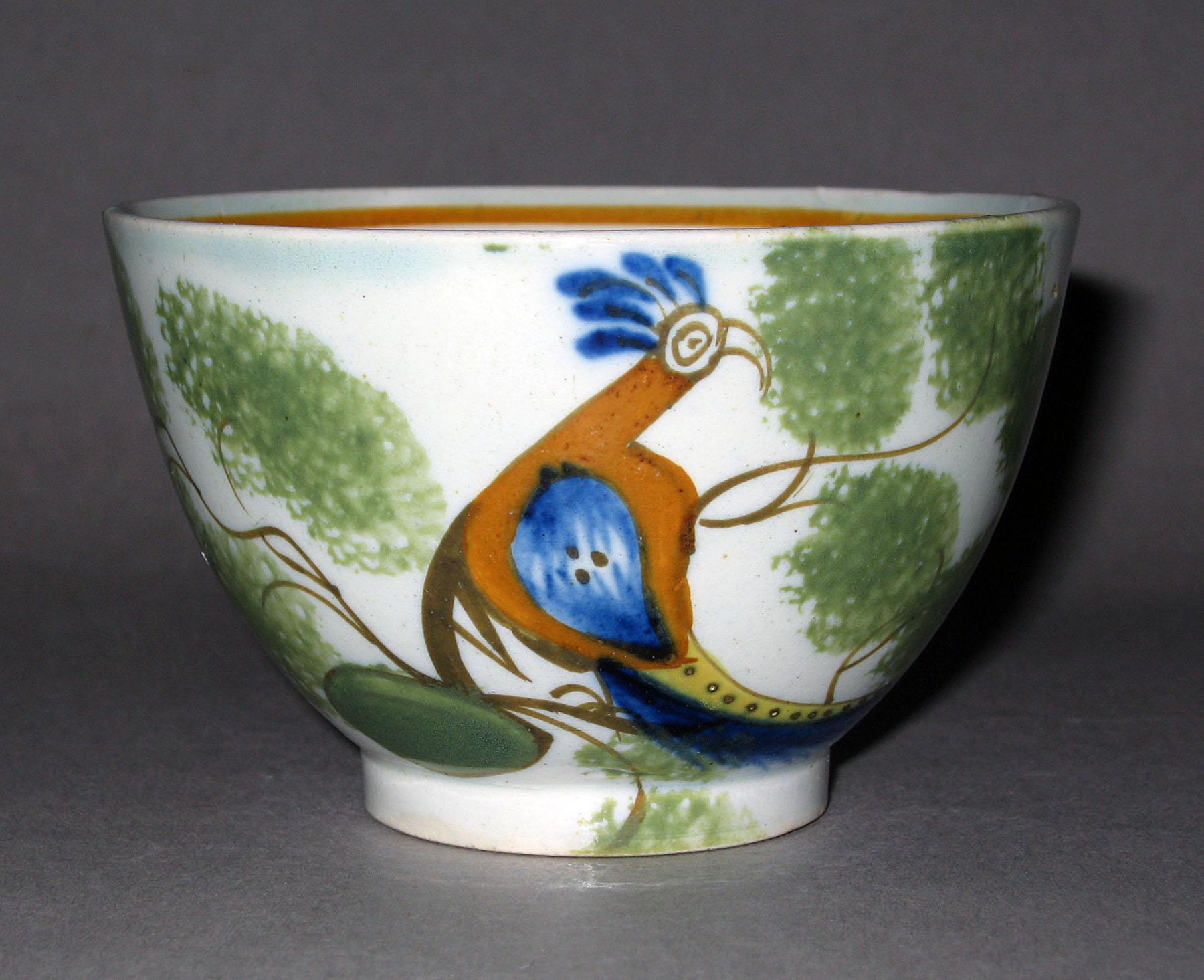 1967.0530.002 Pearlware teabowl