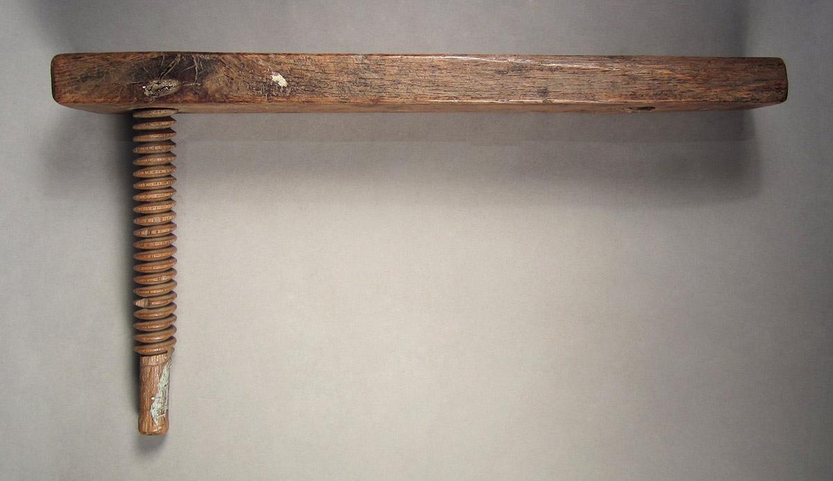 1957.0026.220 A-E, Clamp, piece A side 3