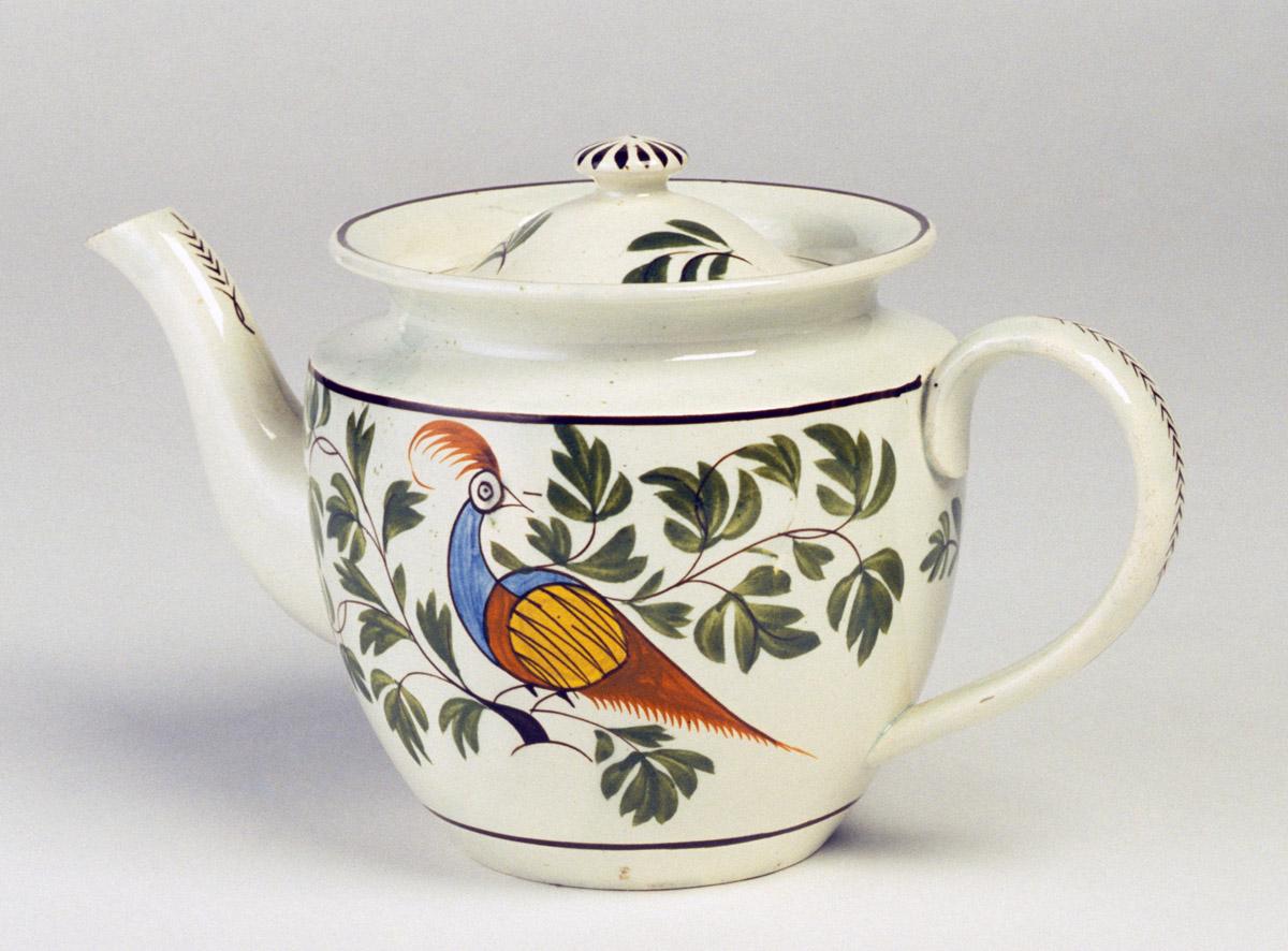 1967.0543 Pearlware teapot