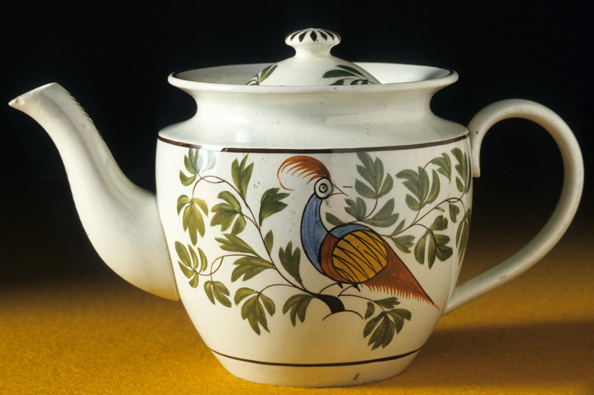 1967.0543 Pearlware teapot (view 2)