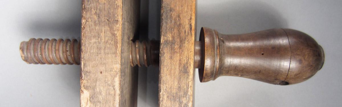 1957.0026.221 Clamp, screw