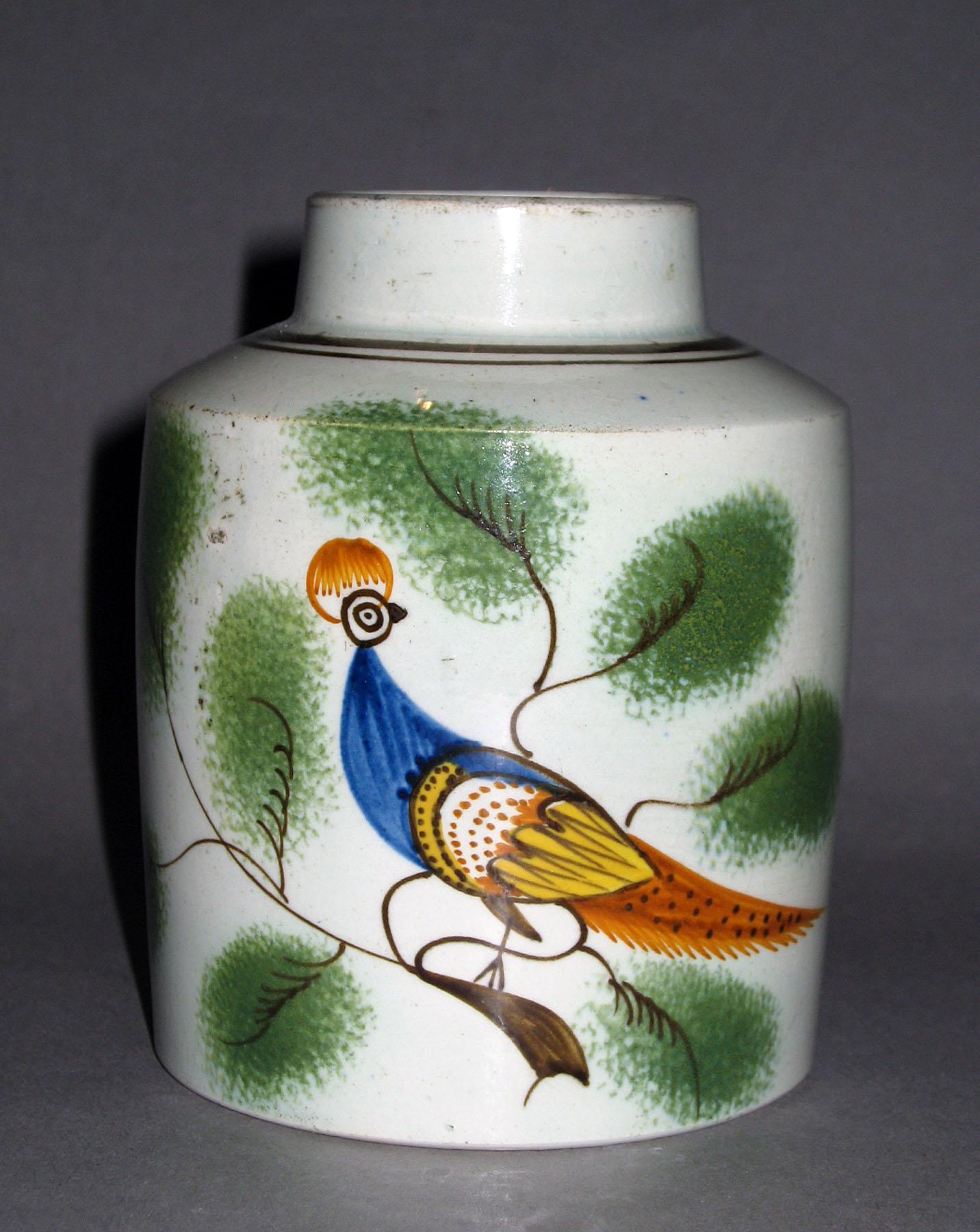1967.0553 Pearlware canister