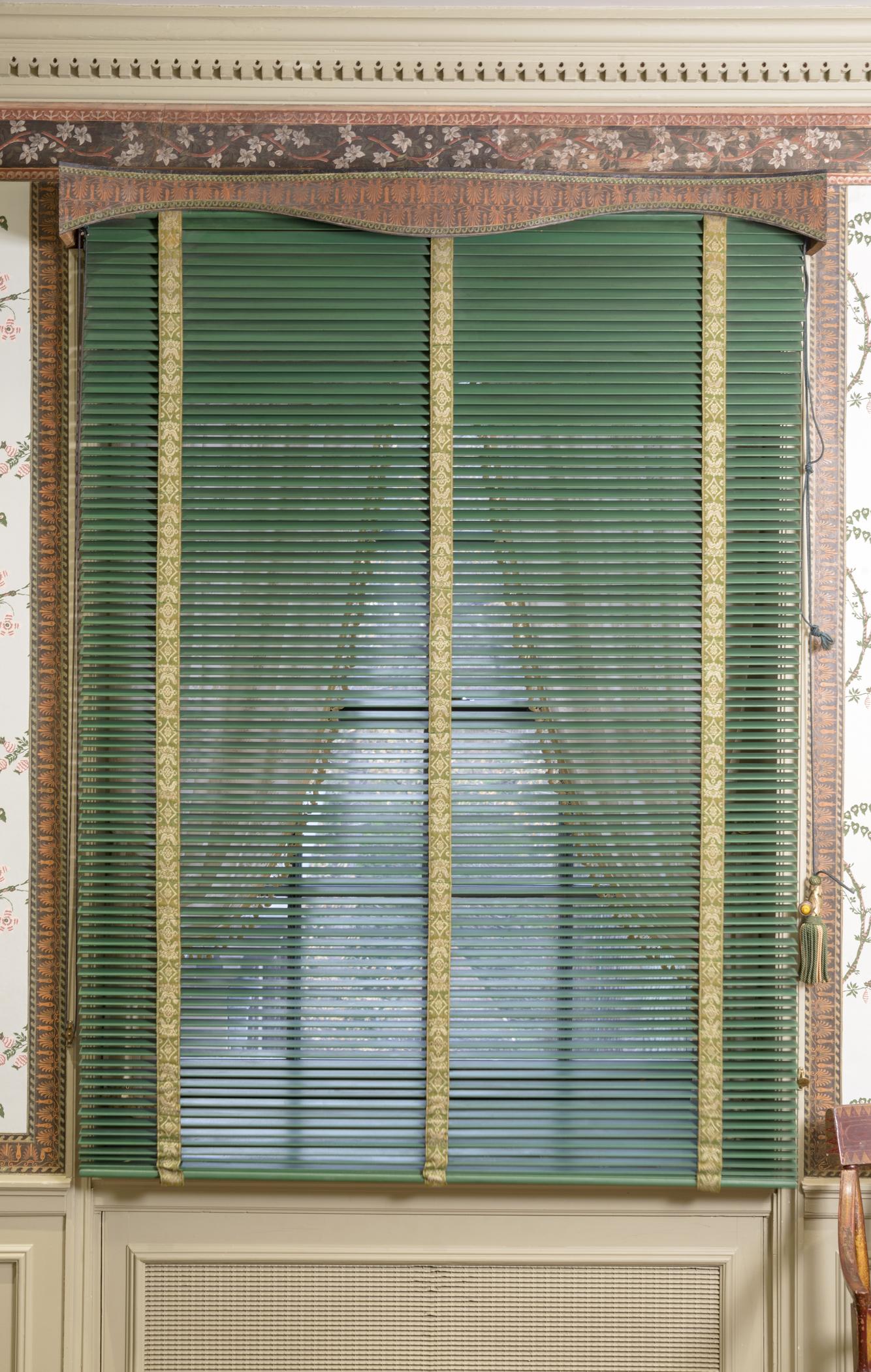 1967.0557.001 Venetian blinds, 1980.0508.002 A, B Window hangings, view 3
