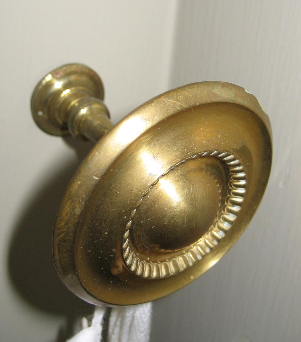 1967.0560.004 Cloak pin