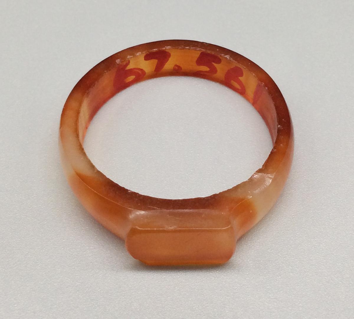 1967.0561 Ring, view 3