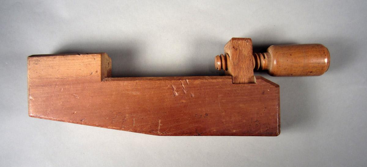 1957.0026.224 A-C Clamp, Assembled 2