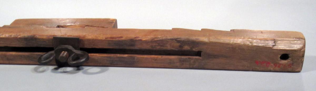 1957.0026.226  Panel clamp, Detail 1