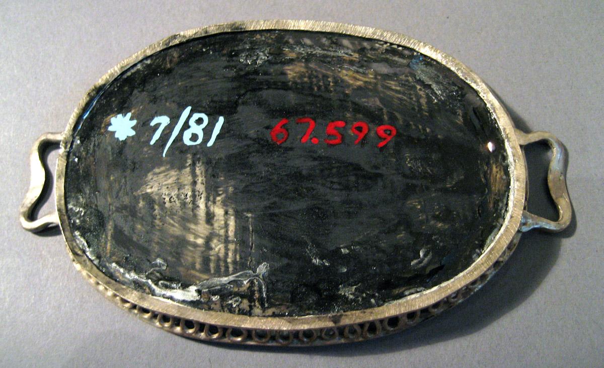 1967.0599 Silver Tray underside