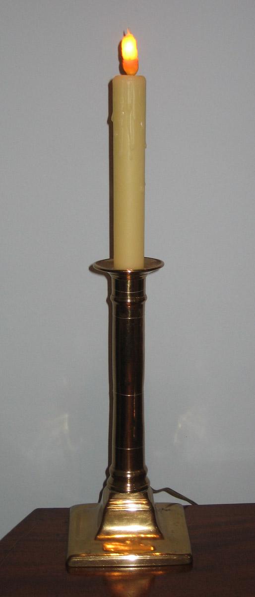 1967.0605.001 Candlestick