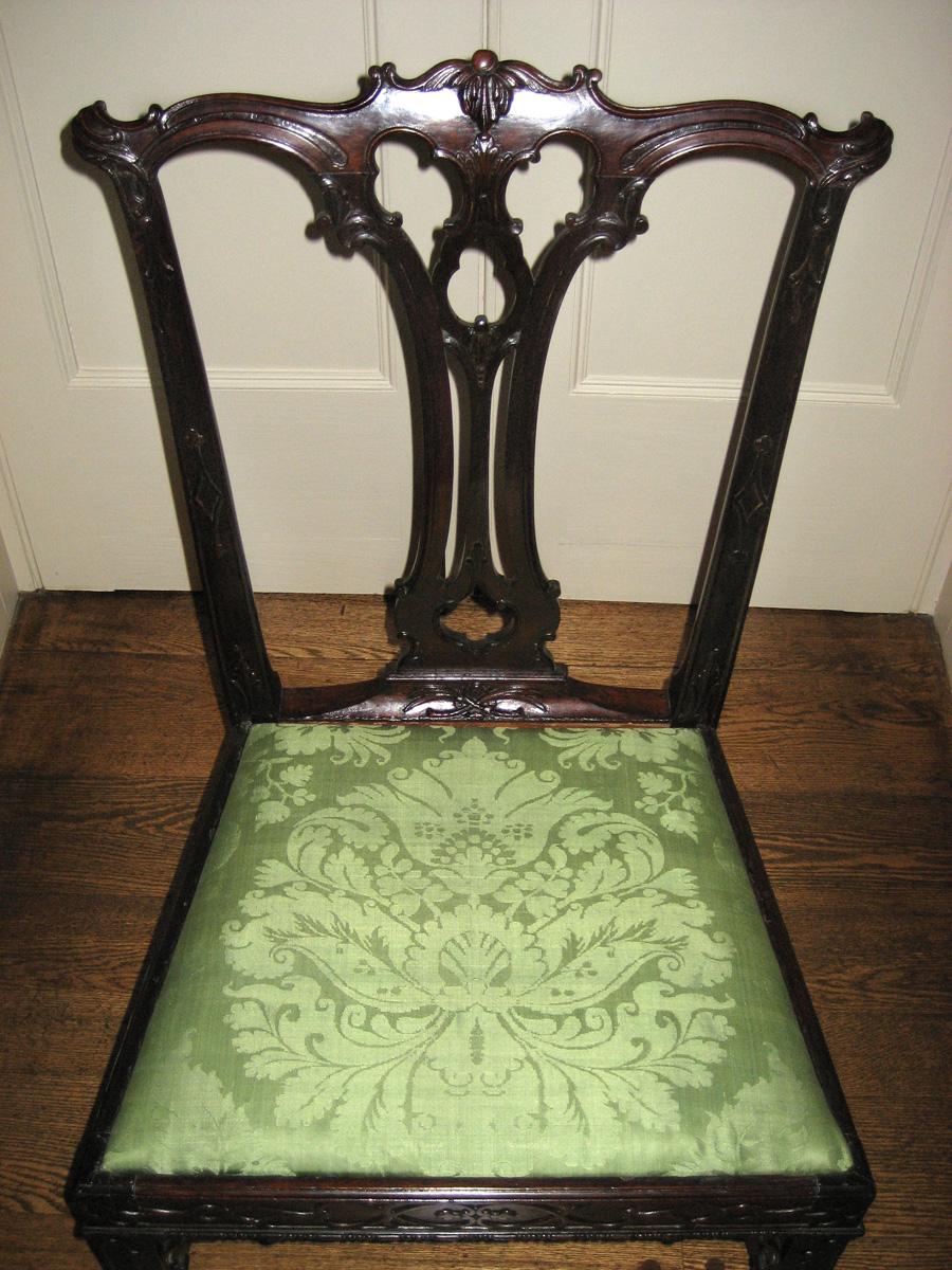 1967.0610.001 chair with  1984.0617.003 seat view 2