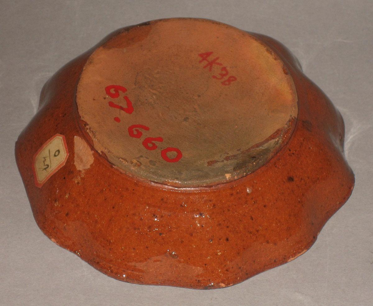 1967.0660 Dish (bottom)