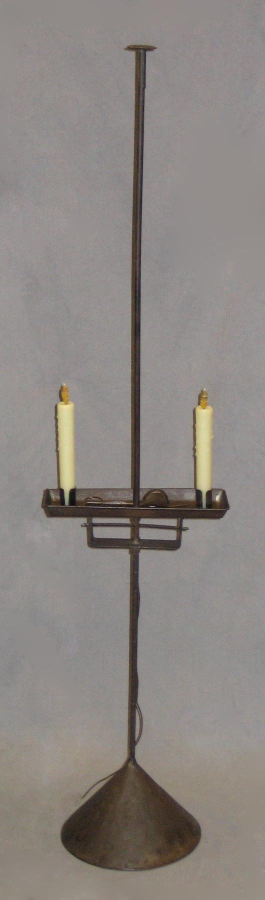 1967.0690 Candlestand (view 2)
