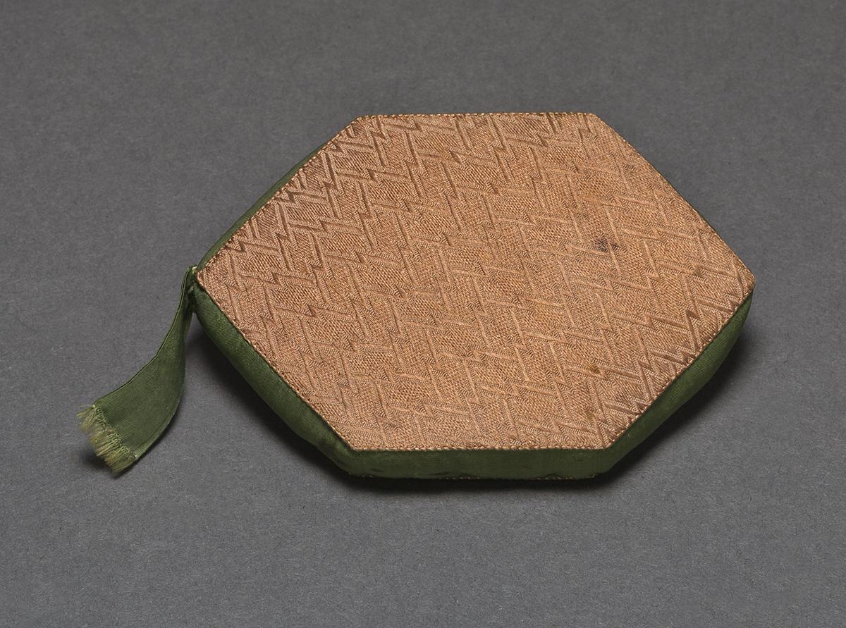 1967.0695 Pincushion