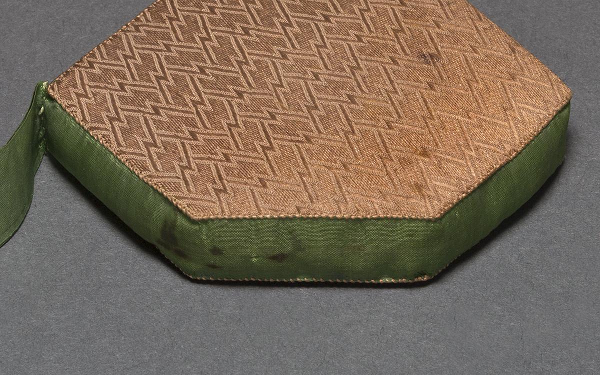 1967.0695 Pincushion, Edge Detail