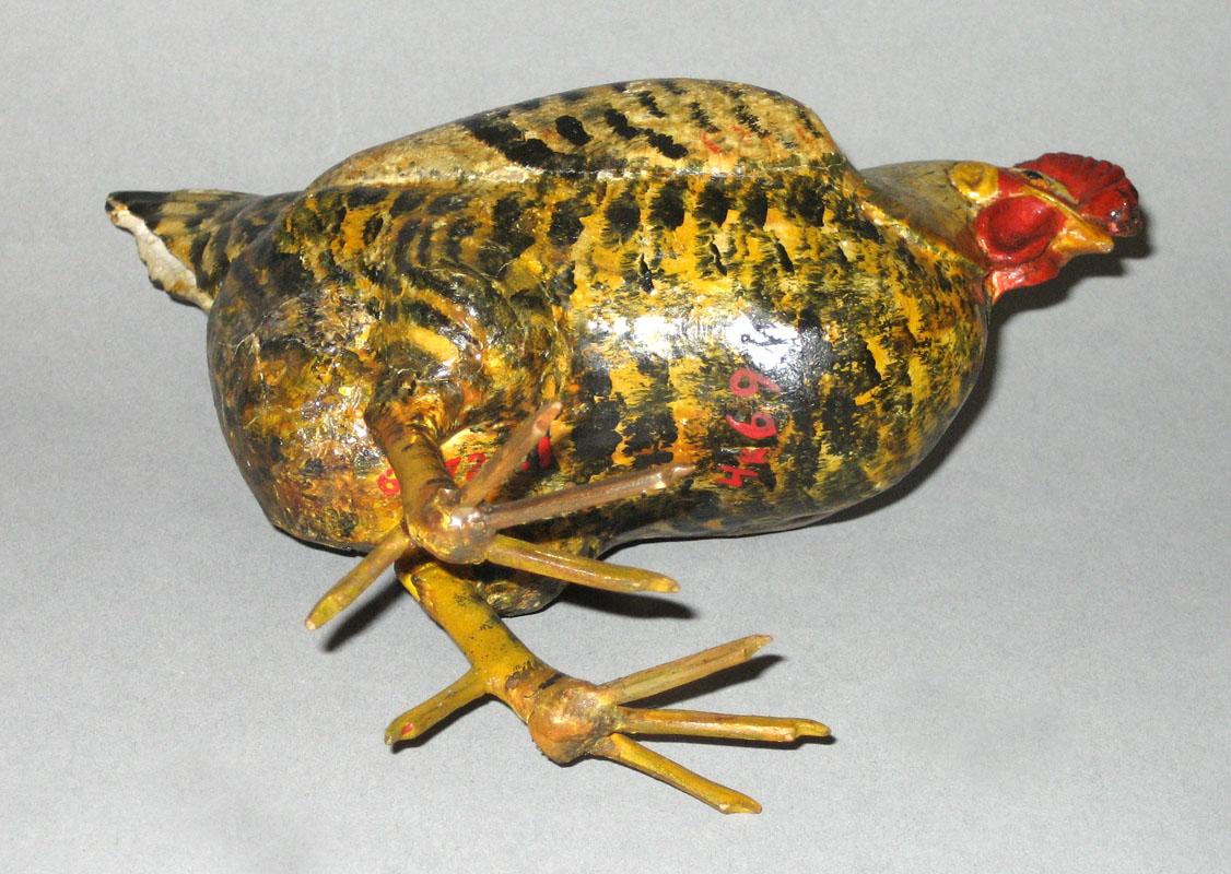1967.0724.001 Figure (hen) underside