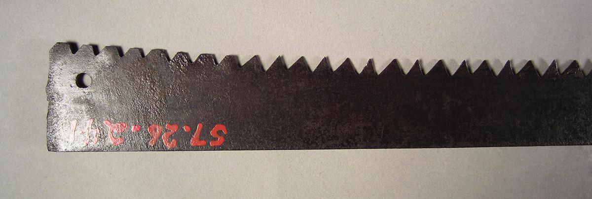 1957.0026.241 Saw blade, edge detail