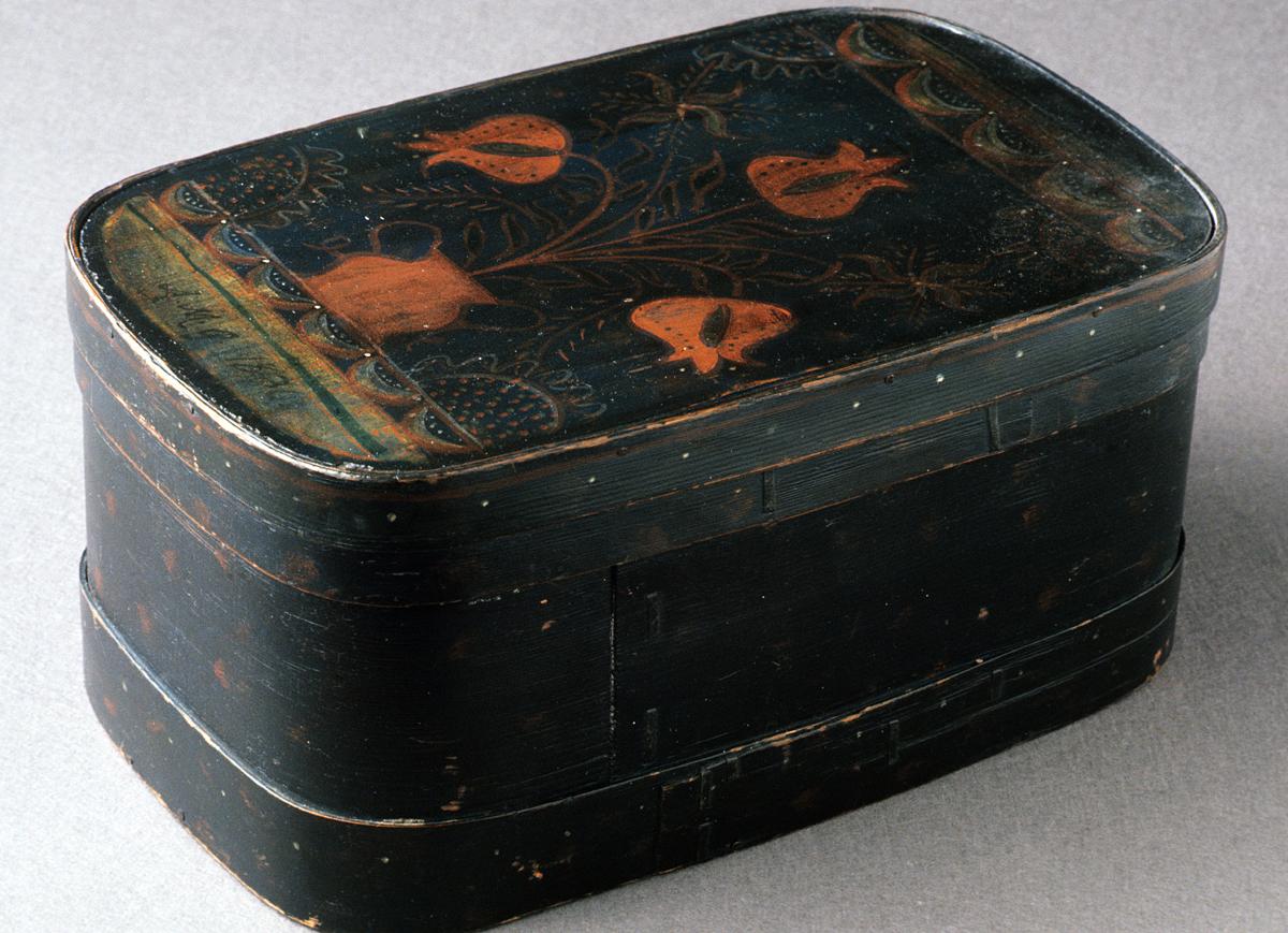 1967.0749 A, B Box