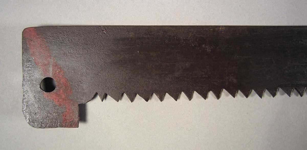 1957.0026.242 Saw blade, edge detail