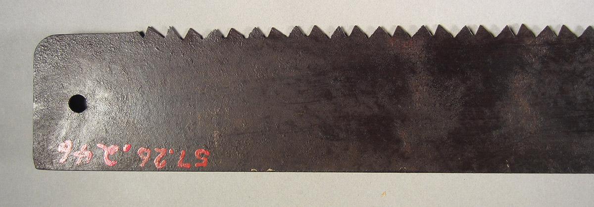 1957.0026.246 Saw blade, edge detail