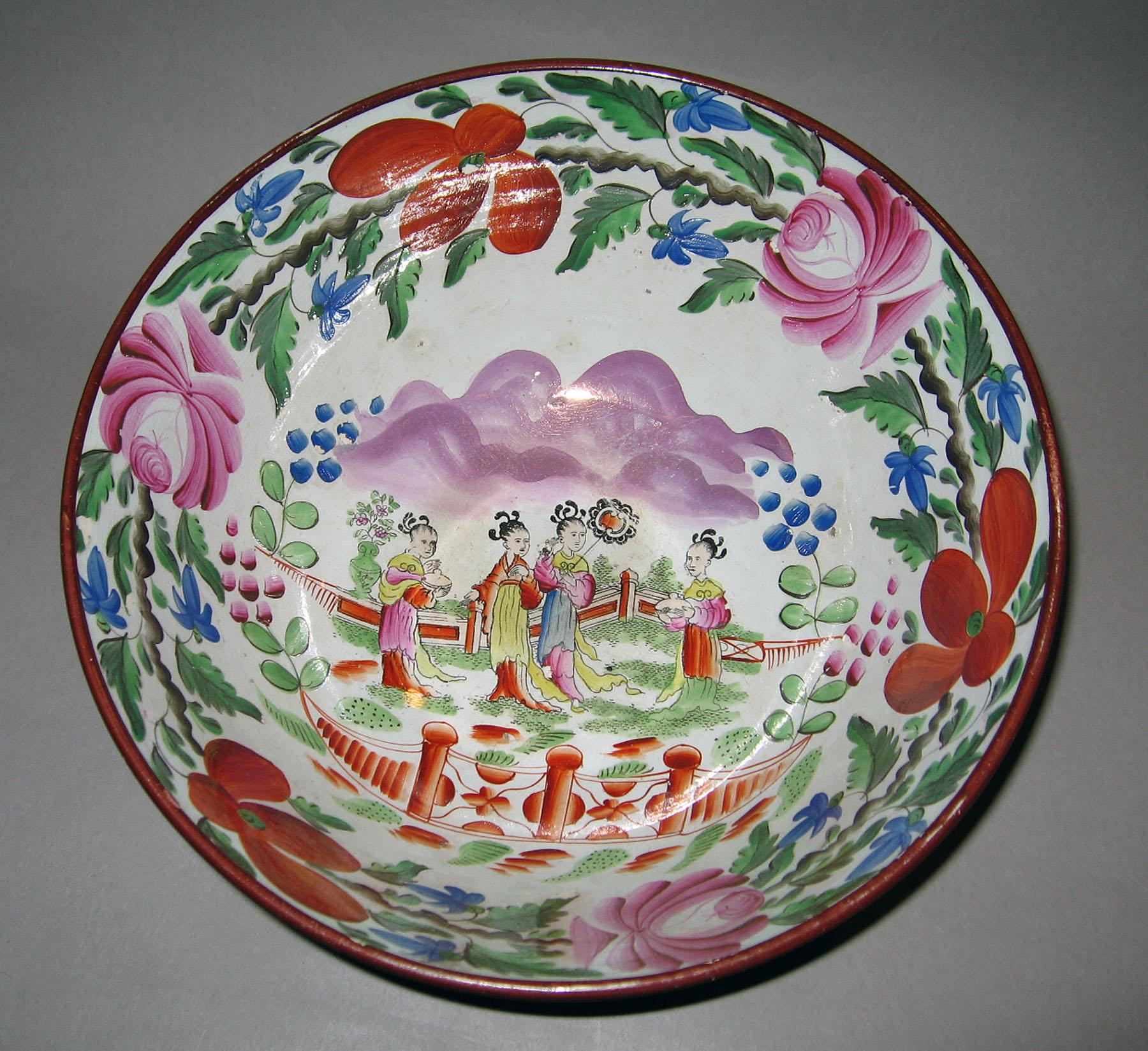 1967.0811 Pearlware bowl (interior)