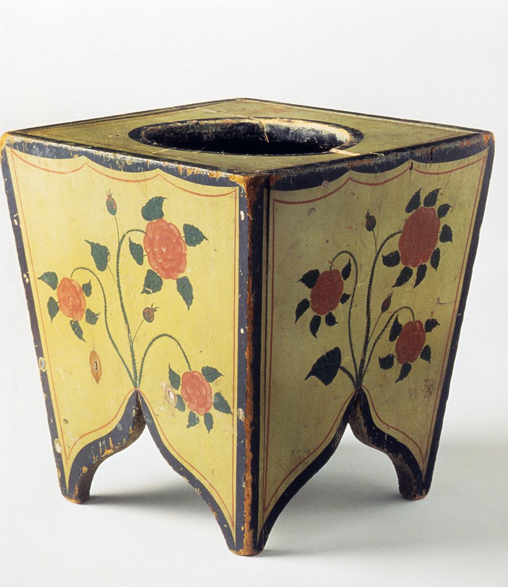 1967.0823 Flower Container