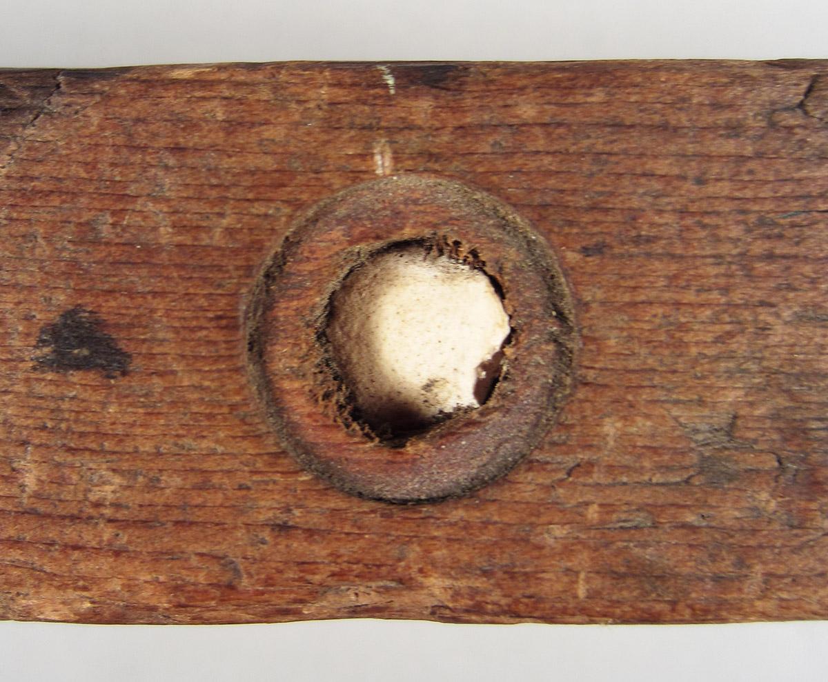 1957.0026.251 Level, edge hole 1