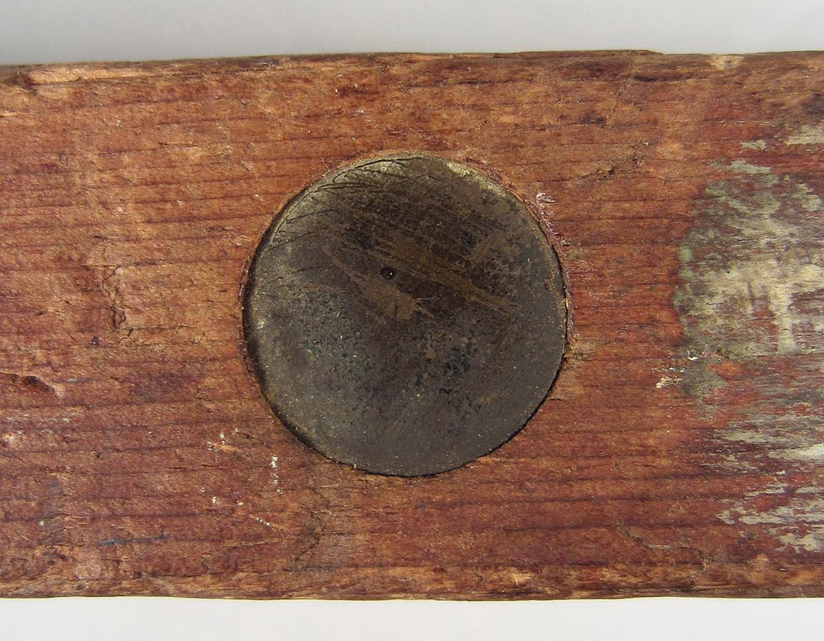 1957.0026.251 Level, edge hole 2