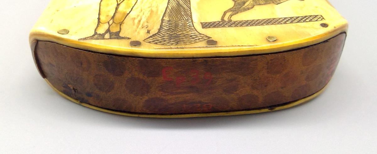 1967.0863 Priming flask, detail 5 NEH