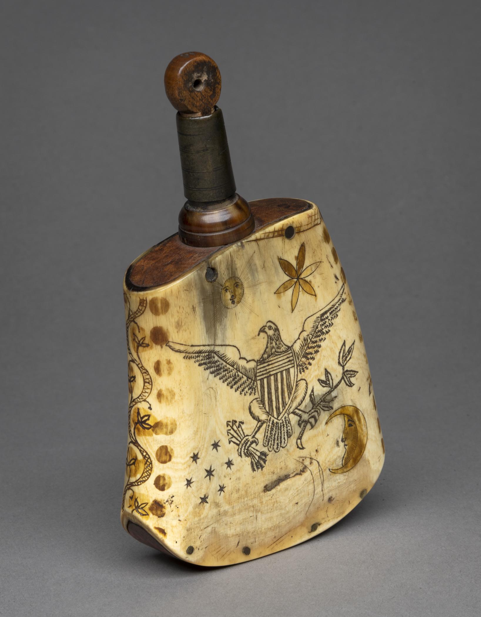 1967.0863 Priming flask, view 3
