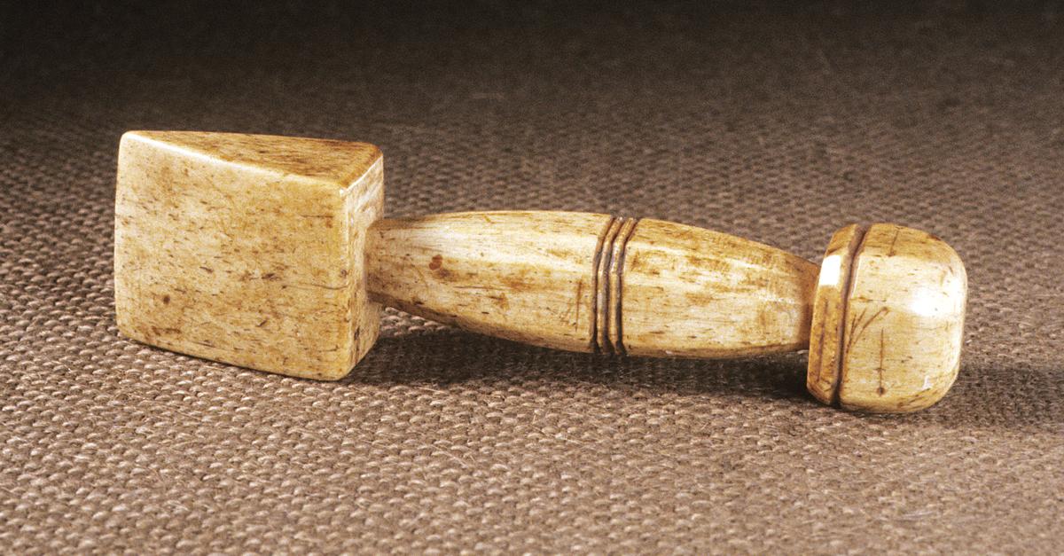 1967.0871 Scrimshaw Tool