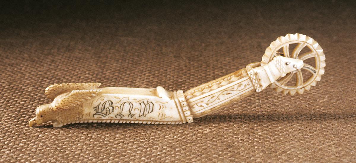 1967.0873 Scrimshaw Wheel