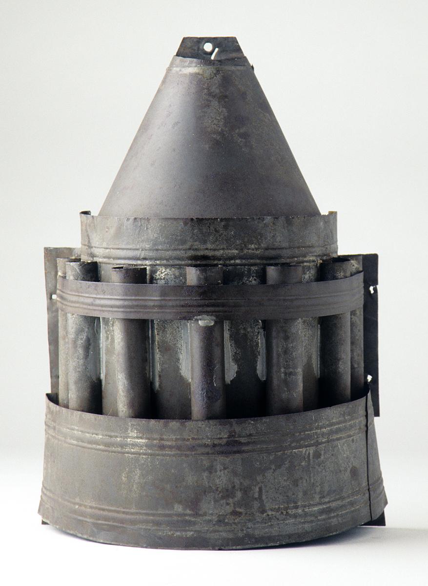 1967.0935 Sconce