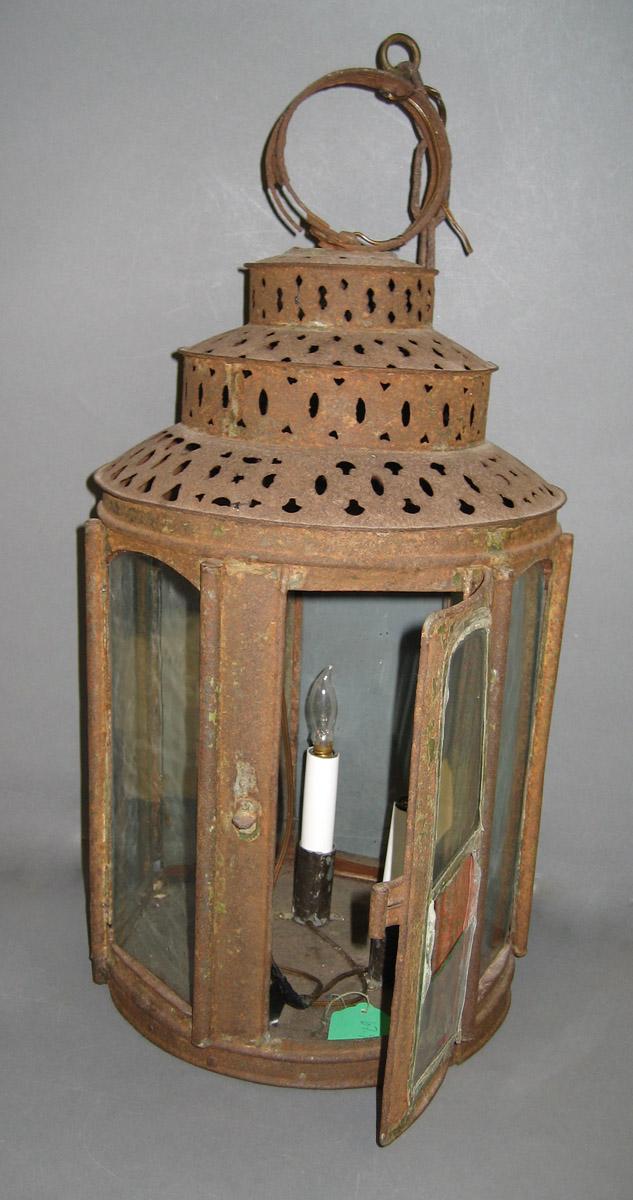 1967.0936 Lantern