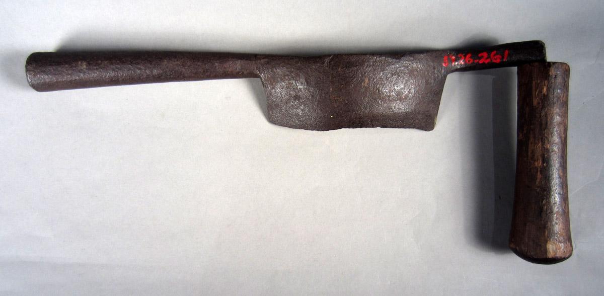 1957.0026.261Drawknife, View 2