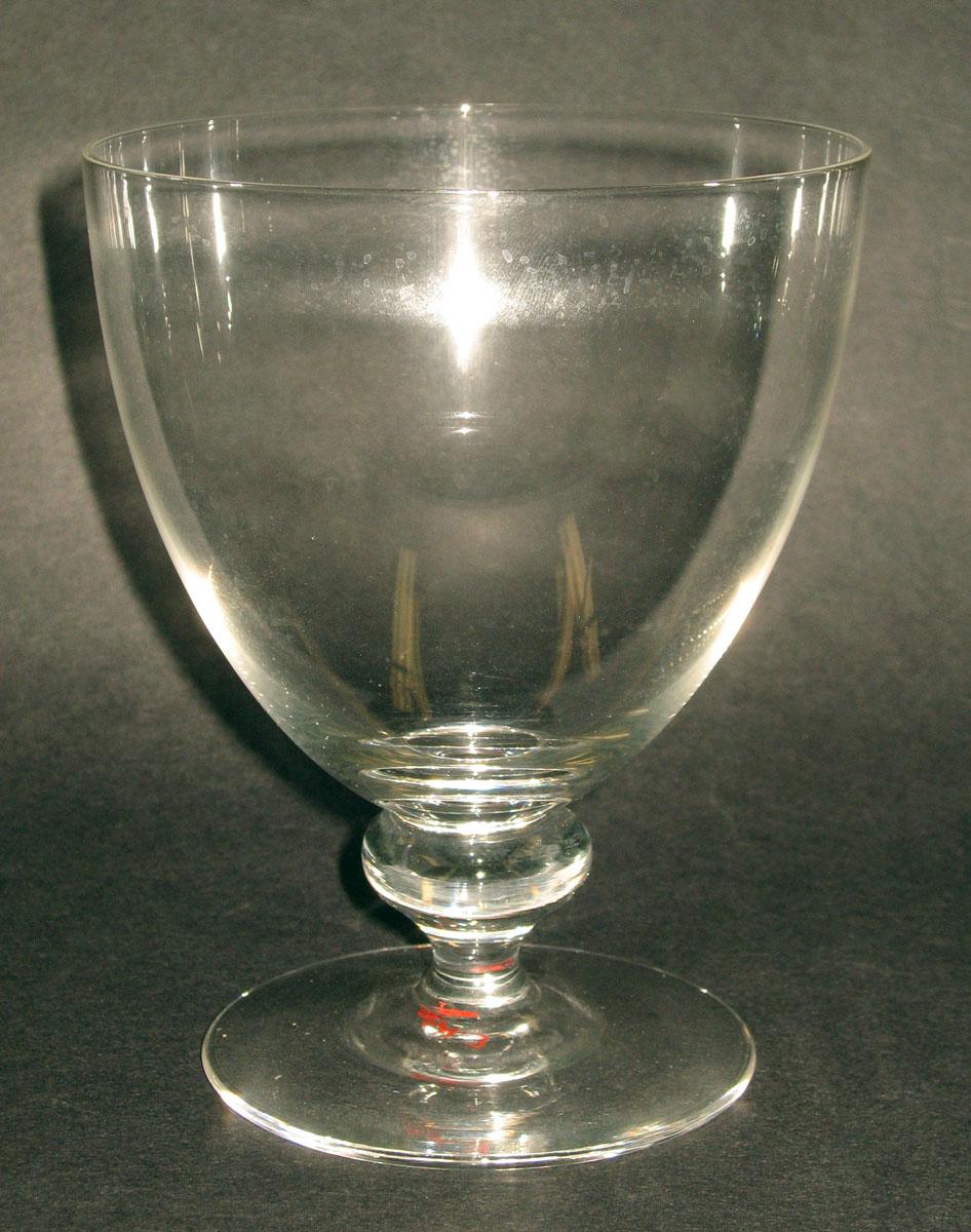 1967.0954.003 Glass goblet